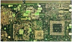多層pcb板各層是什么結(jié)構(gòu)，中間的介質(zhì)是什么